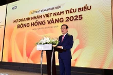 Chairman of the Vietnam Chamber of Commerce and Industry (VCCI) Pham Tan Cong delivers remarks at the 2025 Women Entrepreneurs Forum