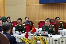 Deputy Minister of National Defence Sen. Lt. Gen. Hoang Xuan Chien speaks at the 16th Viet Nam – Singapore Defence Policy Dialogue in Da Nang city on October 28. (Photo: VNA)