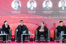 Economic experts discuss at the National Startup Forum 2025.