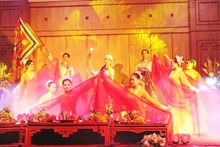 The dramatisation of traditional rituals must be carried out with care and with full respect for the distinctive values of heritage. Photo: TU NHI