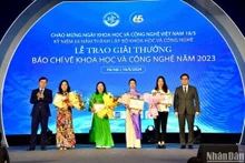 Nhan Dan Newspaper wins First Prize at the 2023 Press Awards on Science and Technology. (Photo: nhandan.vn)