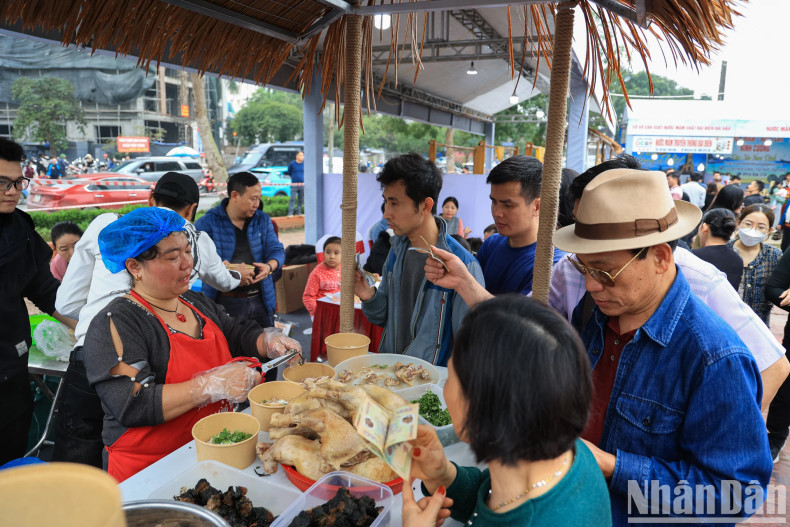 Thousands of bowls of ‘pho’ were served to diners during the three-day event. Thousands of bowls of ‘pho’ were served to diners during the three-day event.