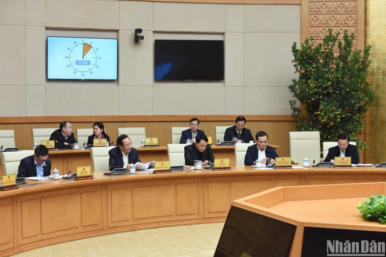 The Deputy PMs and leaders of ministries and agencies attend the Government’s January regular meeting. The Deputy PMs and leaders of ministries and agencies attend the Government’s January regular meeting.