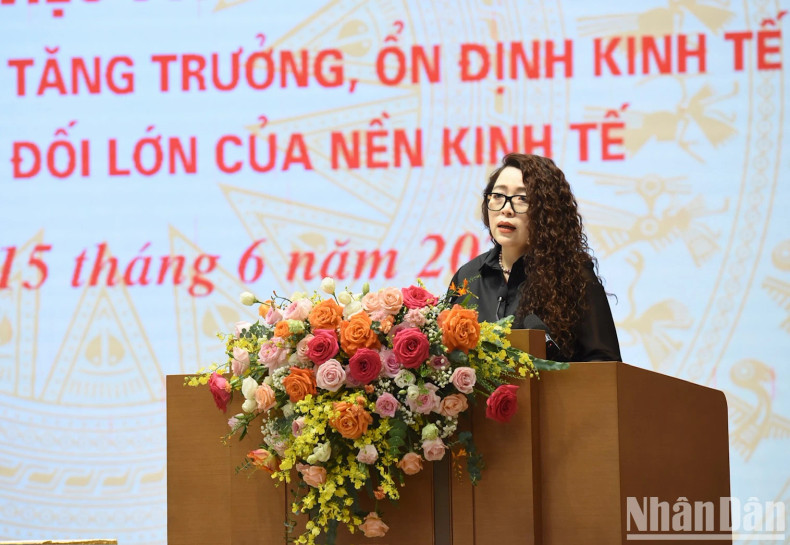 Chairwoman of the Board of Members of Vietnam Northern Food Corporation Bui Thi Thanh Tam speaks at the event. Chairwoman of the Board of Members of Vietnam Northern Food Corporation Bui Thi Thanh Tam speaks at the event.