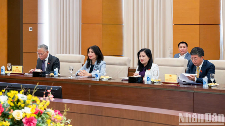 NA agencies’ leaders attend the meeting.