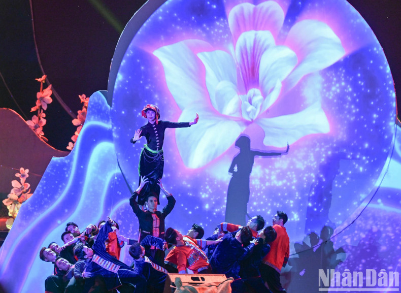 The audience was also impressed by conversations between the generals and soldiers on both sides of the frontline as well as letters and diaries expressing the faith and optimism of soldiers who yearn for peace.