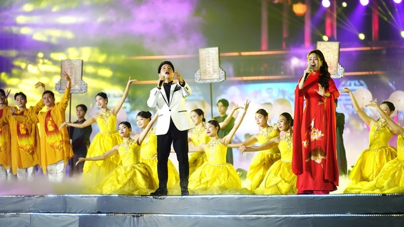 A special artistic programme at the ceremony. A special artistic programme at the ceremony.