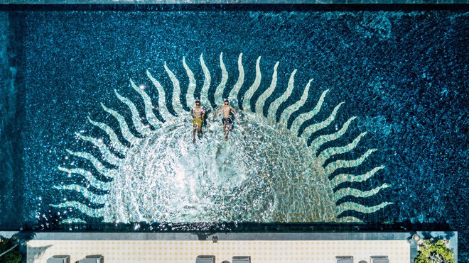The Sun Pool at JW Marriott Phu Quoc Emerald Bay Resort. (Photo: Sun Group) The Sun Pool at JW Marriott Phu Quoc Emerald Bay Resort. (Photo: Sun Group)