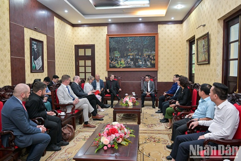 At the working session. (Photo: THE DAI) At the working session. (Photo: THE DAI)