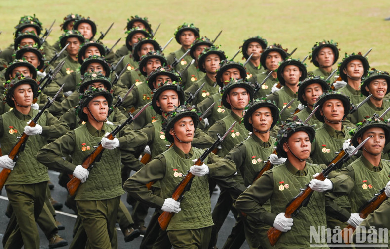 The formation of Dien Bien soldiers