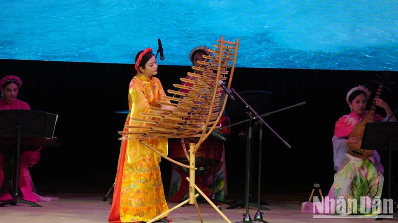 Artists from the Vietnam National Academy of Music perform at the event. Artists from the Vietnam National Academy of Music perform at the event.