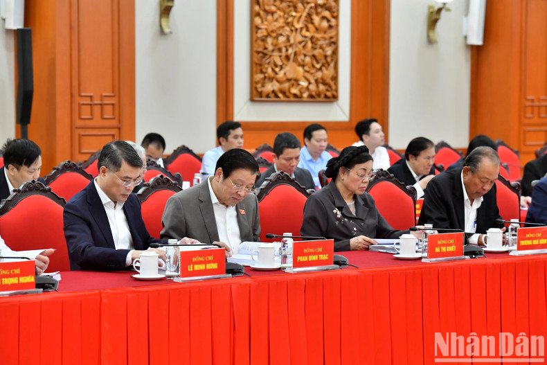 Incumbent and former Party and State leaders attend the conference.