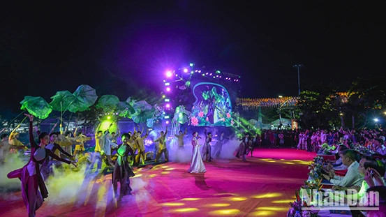 Hanoi Lotus Festival officially opened on July 12.