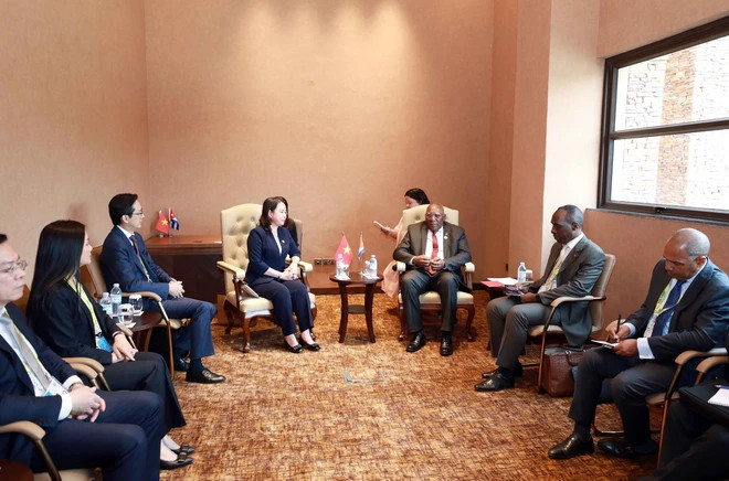 Vice President Vo Thi Anh Xuan meets with Cuban Vice President Salvador Valdés Mesa. (Photo: VNA) Vice President Vo Thi Anh Xuan meets with Cuban Vice President Salvador Valdés Mesa. (Photo: VNA)