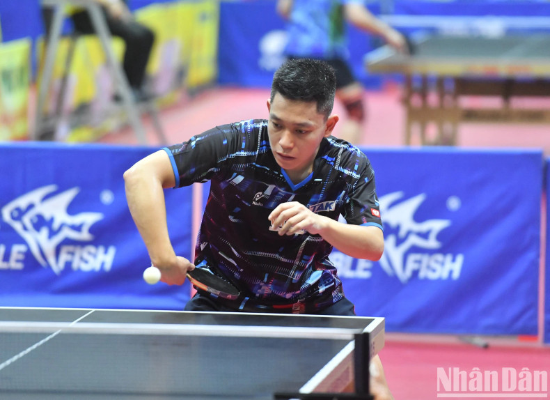 Player Nguyen Van Huan from the Hanoi 1 team. Player Nguyen Van Huan from the Hanoi 1 team.