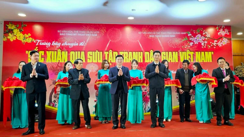 The ribbon cutting ceremony for the exhibition. The ribbon cutting ceremony for the exhibition.