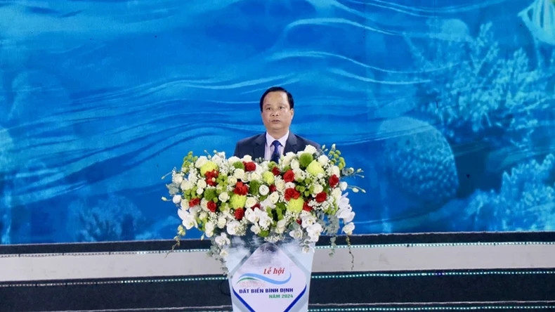 Vice Chairman of Binh Dinh Provincial People’s Committee Nguyen Tuan Thanh speaks at the opening ceremony.