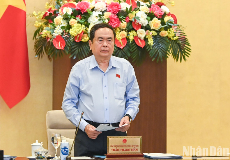 NA Standing Vice Chairman Tran Thanh Man speaks at the event.