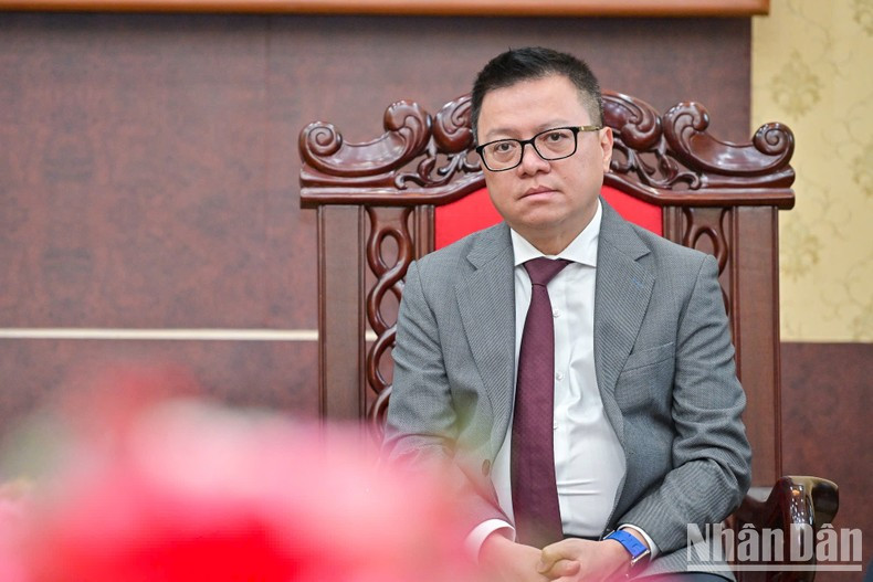 Nhan Dan Newspaper’s Editor-in-chief Le Quoc Minh speaks at the reception. (Photo: THE DAI) Nhan Dan Newspaper’s Editor-in-chief Le Quoc Minh speaks at the reception. (Photo: THE DAI)