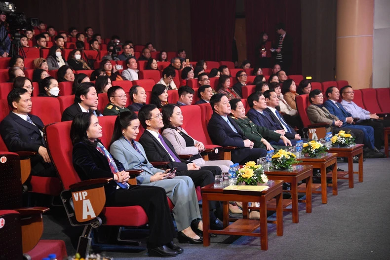 The Party and State leaders attend the programme.