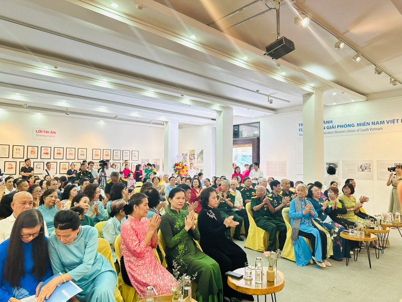 The delegates attend the event. The delegates attend the event.