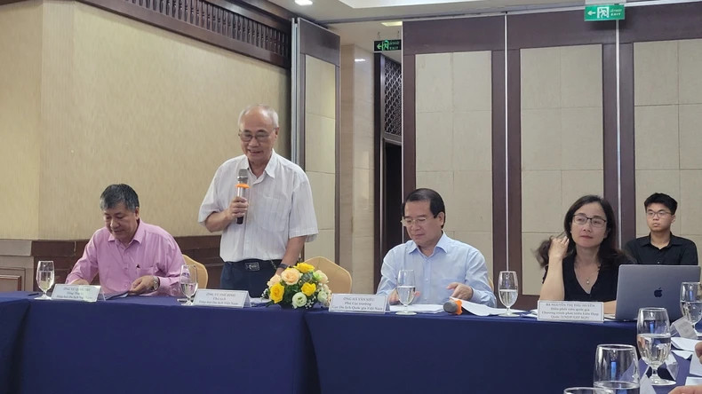 Chairman of the VTA Vu The Binh talks about the goals for reducing plastic waste in the tourism sector. Chairman of the VTA Vu The Binh talks about the goals for reducing plastic waste in the tourism sector.