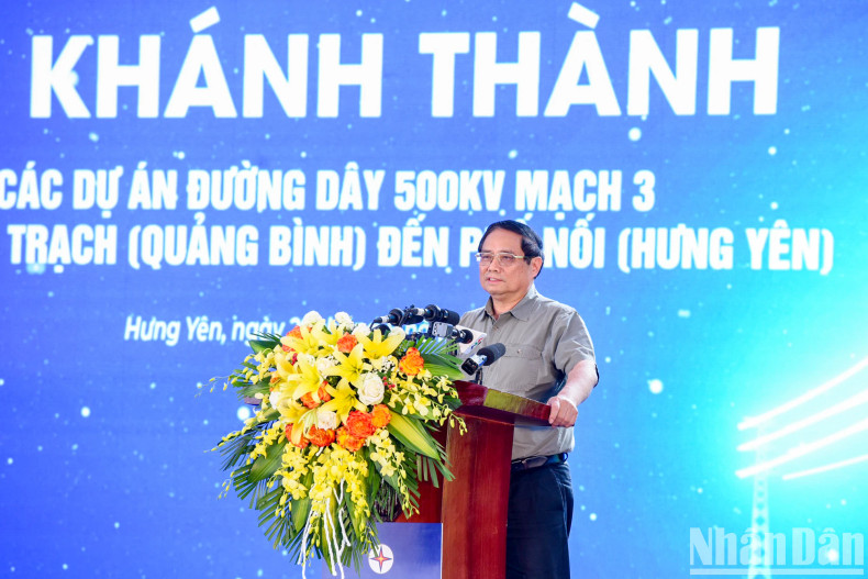 PM Pham Minh Chinh speaks at the inauguration ceremony for the Circuit-3 500kV transmission line. PM Pham Minh Chinh speaks at the inauguration ceremony for the Circuit-3 500kV transmission line.
