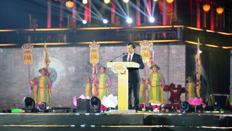 Secretary of the Thua Thien Thue Provincial Party Committee and Chairman of the Provincial People's Council, Le Truong Luu, delivers the speech at the announcement ceremony. Secretary of the Thua Thien Thue Provincial Party Committee and Chairman of the Provincial People's Council, Le Truong Luu, delivers the speech at the announcement ceremony.