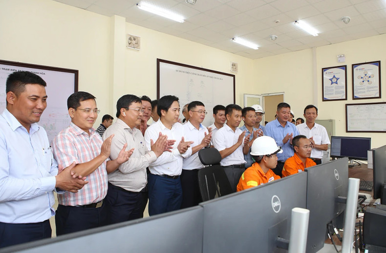 The Quynh Luu - Thanh Hoa 500kV Circuit-3 transmission line is energised. The Quynh Luu - Thanh Hoa 500kV Circuit-3 transmission line is energised.