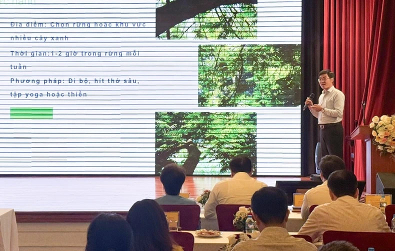 The workshop features valuable sharing from the experts. The workshop features valuable sharing from the experts.