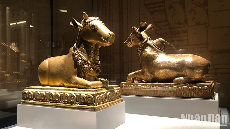 The statue of Nandin bull deity.