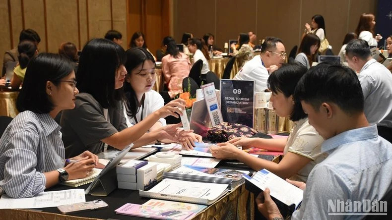 More than 150 representatives in Vietnam, including government agencies, airlines, travel companies, and tour operators, participated in the event. (Photo: ANH DAO) More than 150 representatives in Vietnam, including government agencies, airlines, travel companies, and tour operators, participated in the event. (Photo: ANH DAO)