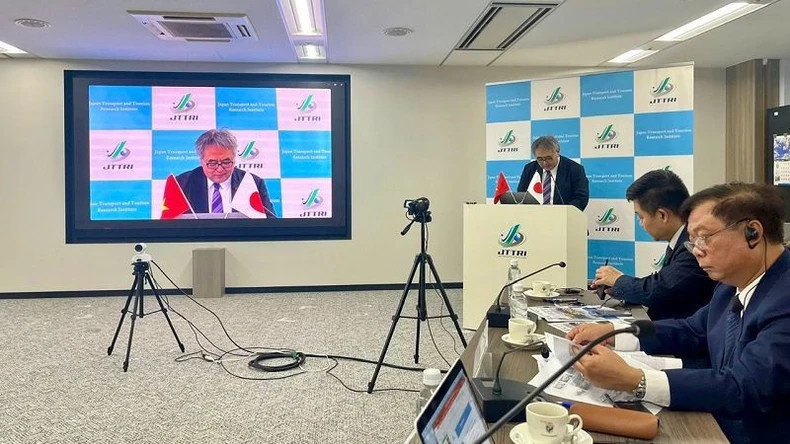 The delegates share and propose solutions for preserving and promoting cultural heritage values in tourism development.