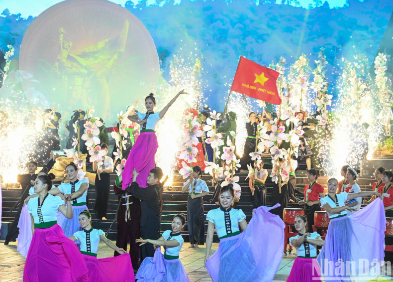 The programme left a good impression on the Dien Bien locals as well as tourists.