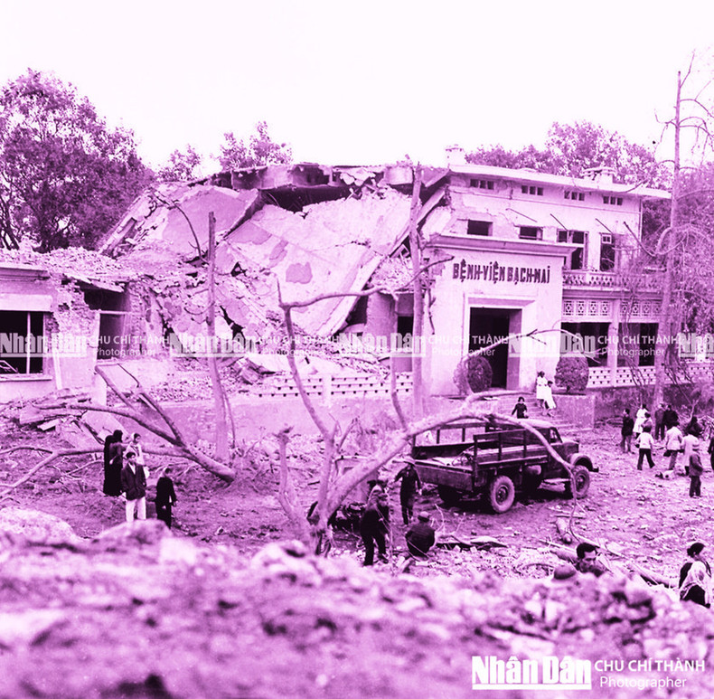 Kham Thien Street was destroyed. Kham Thien Street was destroyed.