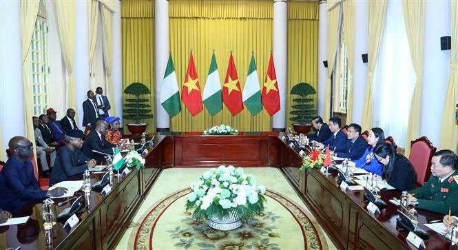At the talks between the Vice Presidents of Vietnam and Nigeria. (Photo: VNA)