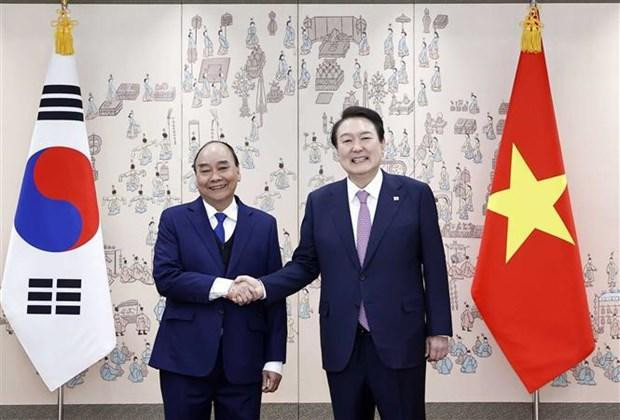 RoK President Yoon Suk-yeol and President Nguyen Xuan Phuc (left). (Photo: VNA) RoK President Yoon Suk-yeol and President Nguyen Xuan Phuc (left). (Photo: VNA)