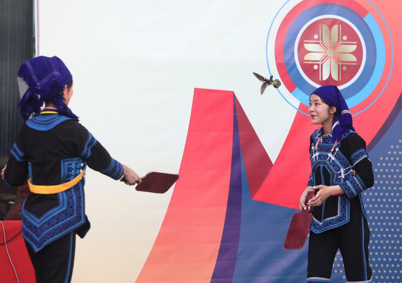 A traditional folk game