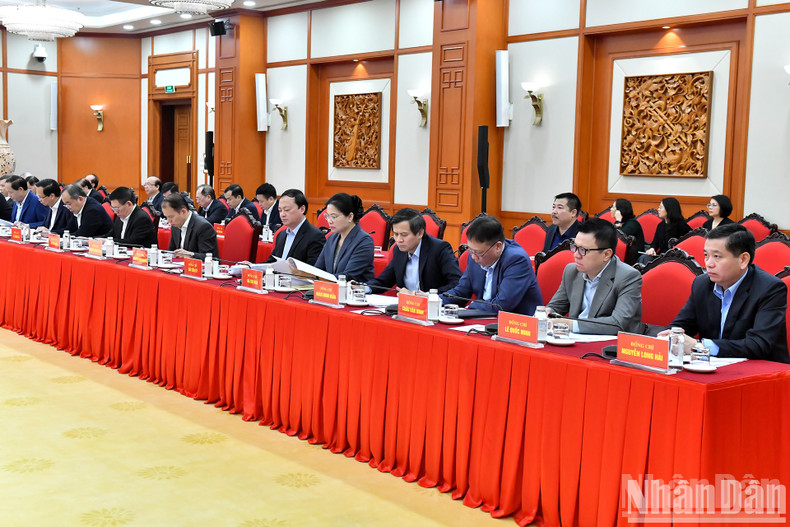 Members of the sub-committee attend the meeting.