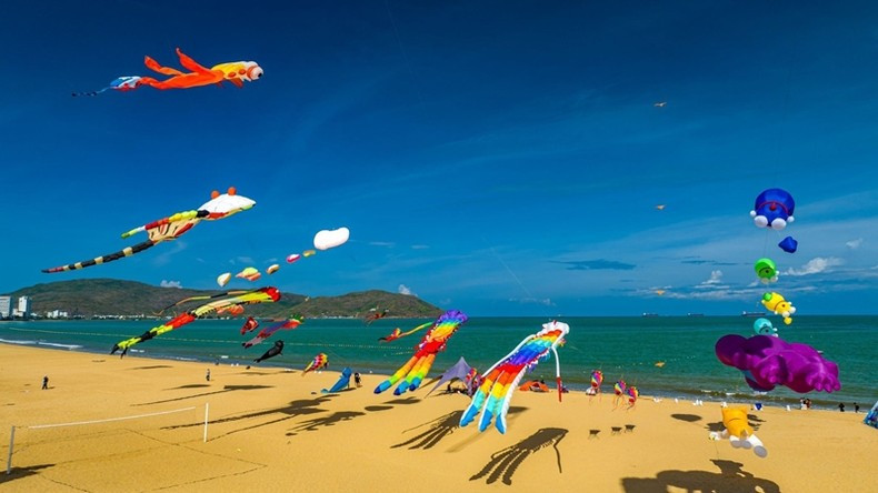 The Kite Festival in Quy Nhon City features vibrant colours. The Kite Festival in Quy Nhon City features vibrant colours.
