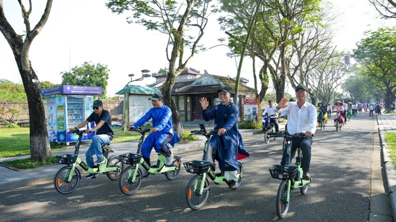 Delegates participate in cycling activities immediately after the event.