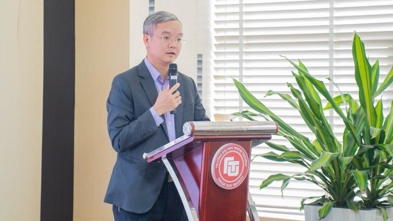 Assoc Prof Dr Dao Ngoc Tien, Vice President of Foreign Trade University, speaks at the event.