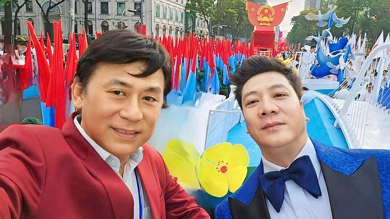 Two artists at the state-level rehearsal on the morning of April 27. Two artists at the state-level rehearsal on the morning of April 27.