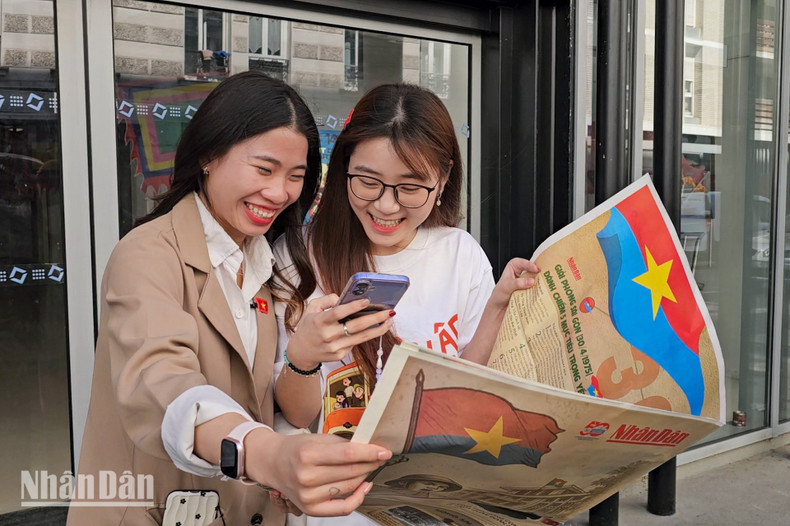 Young readers are particularly impressed by the dynamic and authentic accounts of the major campaigns in the 1975 Spring General Offensive and Uprising, such as the Central Highlands Campaign, the Hue–Da Nang Campaign, and culminating in the historic Ho Chi Minh Campaign.