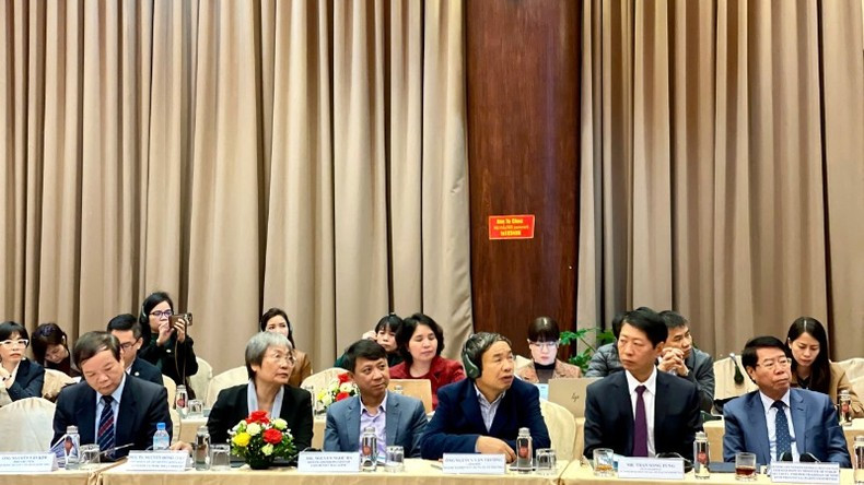 The workshop features the participation of many experts. The workshop features the participation of many experts.