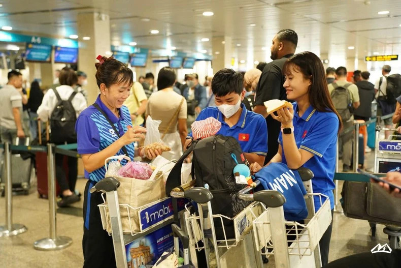 “We assess that the opponents in the group are not significantly superior to the Vietnamese women's futsal team. Therefore, my team and I are determined to achieve the set goal”, said head coach Nguyen Dinh Hoang.