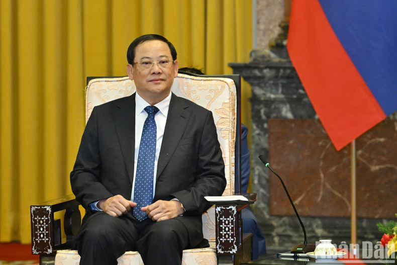 Lao Prime Minister Sonexay Siphandone speaks at the reception. Lao Prime Minister Sonexay Siphandone speaks at the reception.