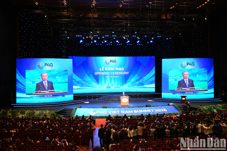An overview of the opening ceremony for the P4G Vietnam Summit 2025. (Photo: NDO)