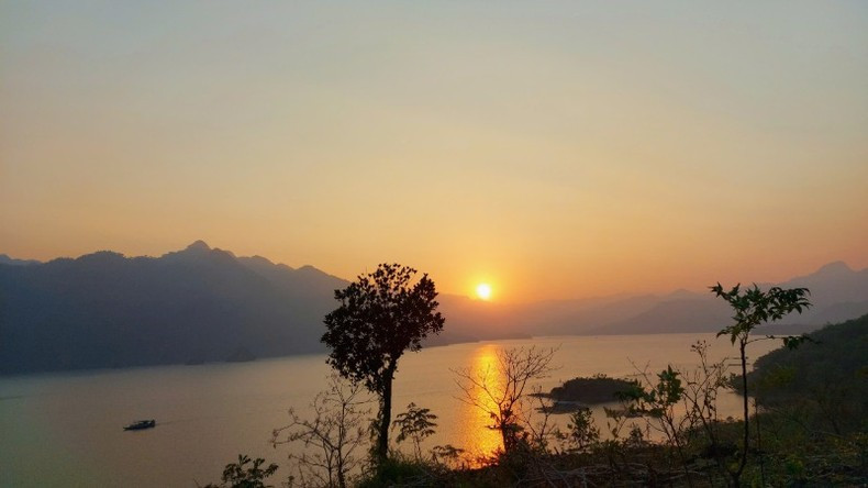 Dreamy sunset by the lake. Dreamy sunset by the lake.