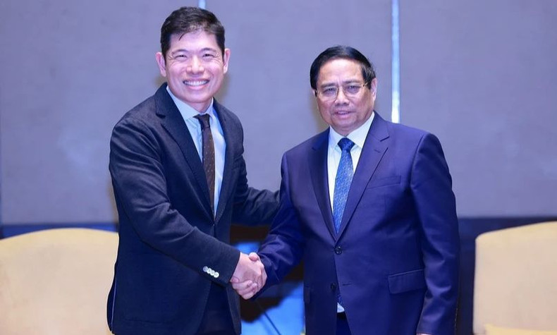 PM Pham Minh Chinh and Anthony Tan, Chief Executive Officer and Co-founder of Grab, at their meeting in Kuala Lumpur on May 25 (Photo: VNA)